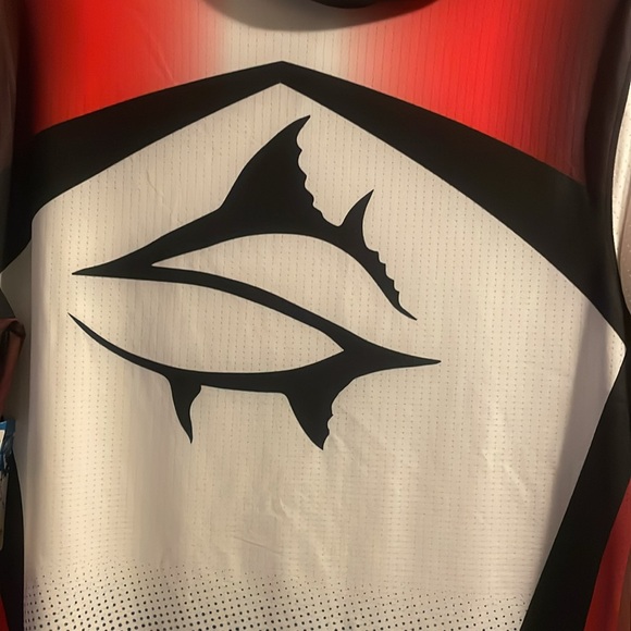 LOCO SKAILE Performance Fishing Shirt - Picture 5 of 8